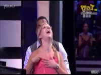 超色的安检女,<em>脱光</em>_17173<em>游戏</em>视频