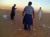 集锦 实拍沙特男子玩快闪跳舞 被判10年及鞭刑