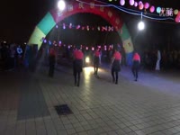 新汶<em>圣爱</em>广场舞-逛新城-原创 直击_17173游戏