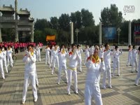 热点直击 丈地广场舞 军中绿花 30步-丈地广场