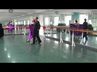 00006_clip波涛和秋菊在教室练习快三集体舞-