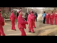 开心园<em>广场舞 ;辘轳女人和井</em>-;辘轳女人和井 热