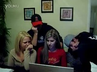 点直击 2 Girls 1 Finger Reaction 41(<em>两女一指</em>观
