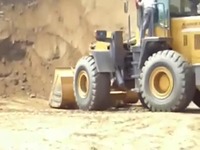 高清片段 挖掘机工作视频 铲车 挖掘机工作视频