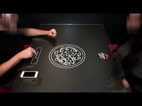 必胜客全触屏概念餐桌 可自制披萨还能玩游戏