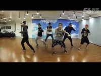 韩国男团EXO《咆哮》练习室韩文舞蹈-劲歌 推