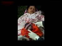 高清花絮 摄影师记录18岁孕妇路边产子瞬间 凤