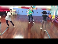 幼儿教师排练的舞蹈视频(春天的芭蕾)[高清].qs